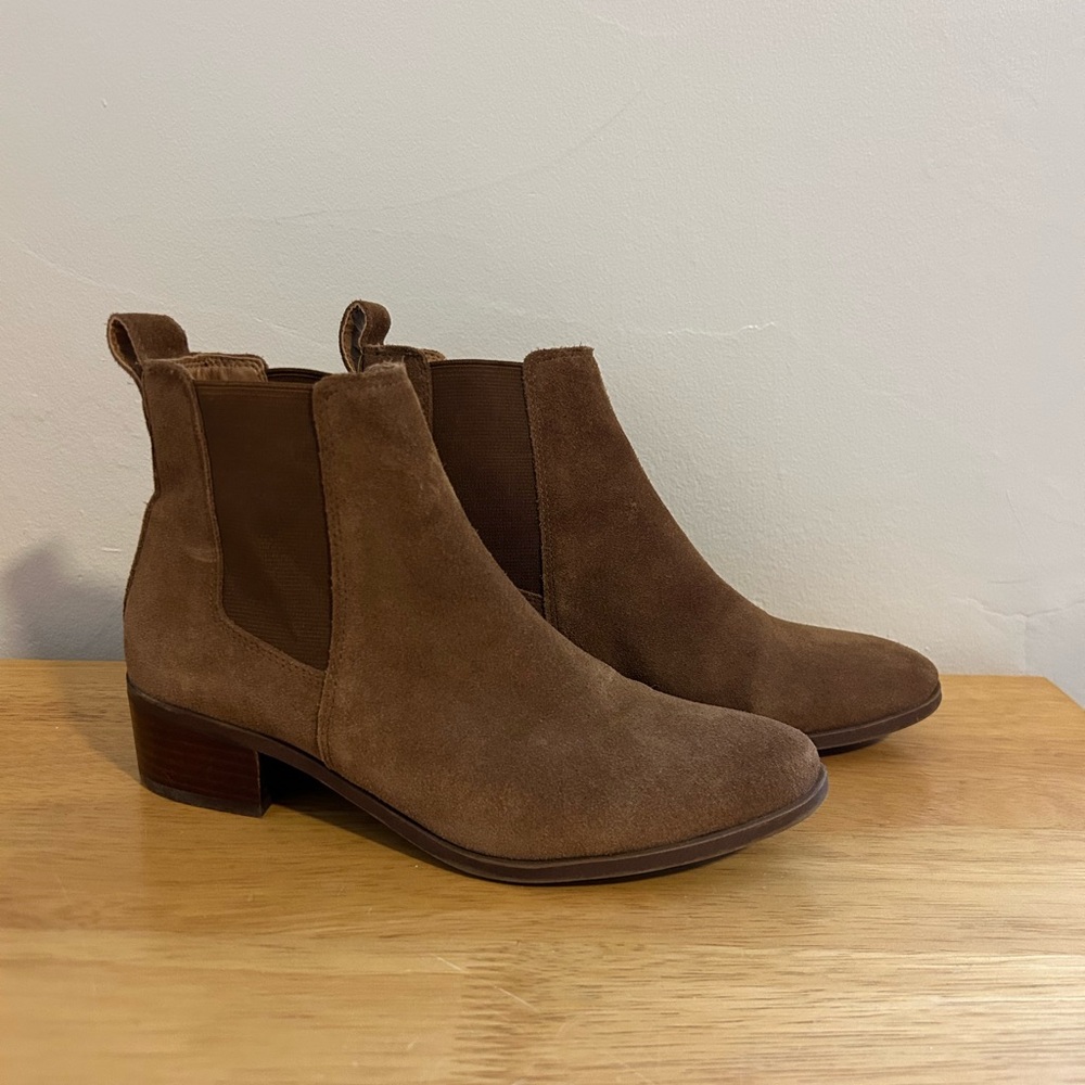 Steve Madden Tan Suede Ankle Boots